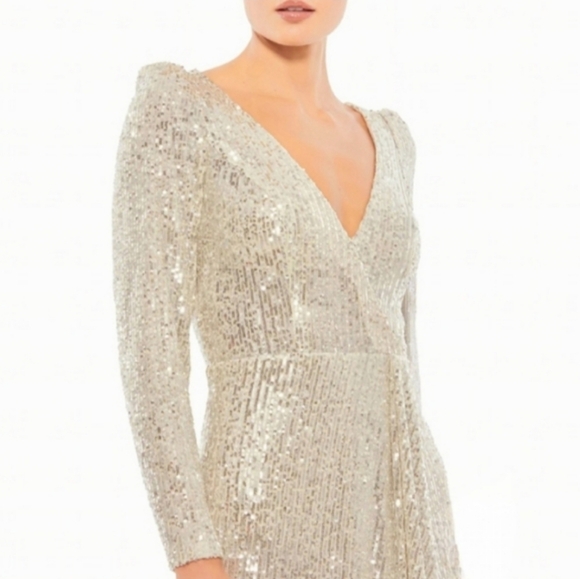 Illena for Mac Duggal silver sequin gown - Picture 5 of 12